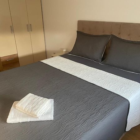 Maya Apartment Skopje Eksteriør bilde