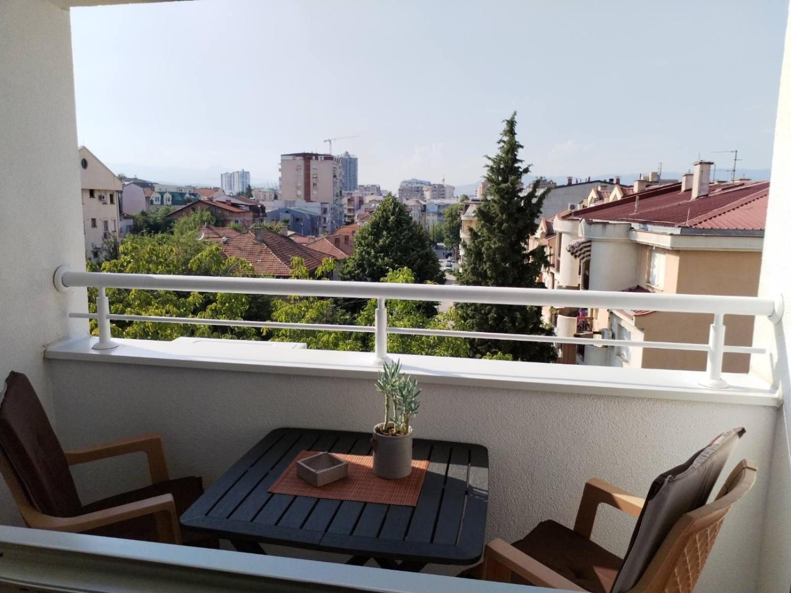 Maya Apartment Skopje Eksteriør bilde